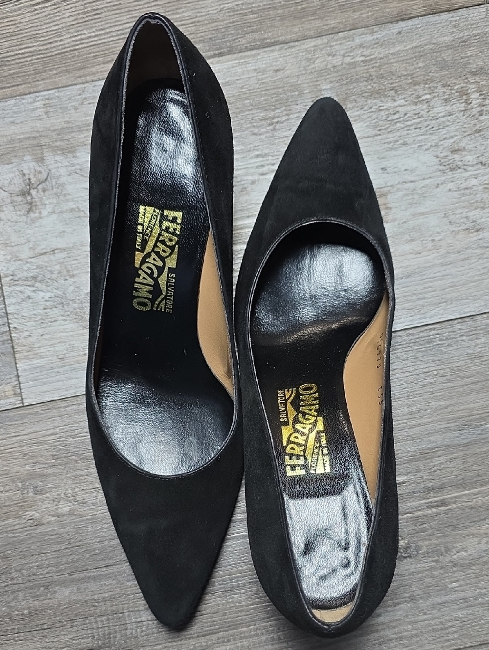 Salvatore Ferragamo Vintage Suede Pointed Toe Pumps Made In Italy Sz 10B